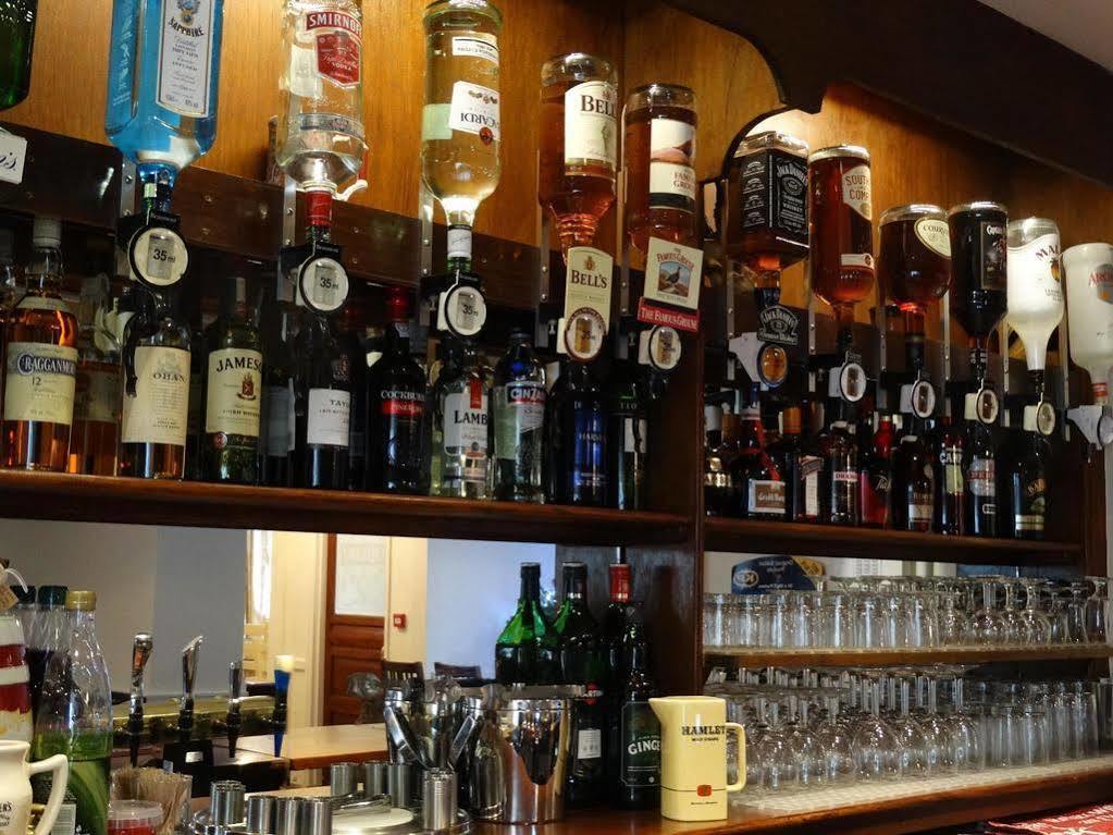 The Red Lion Hotel Oakford Екстер'єр фото