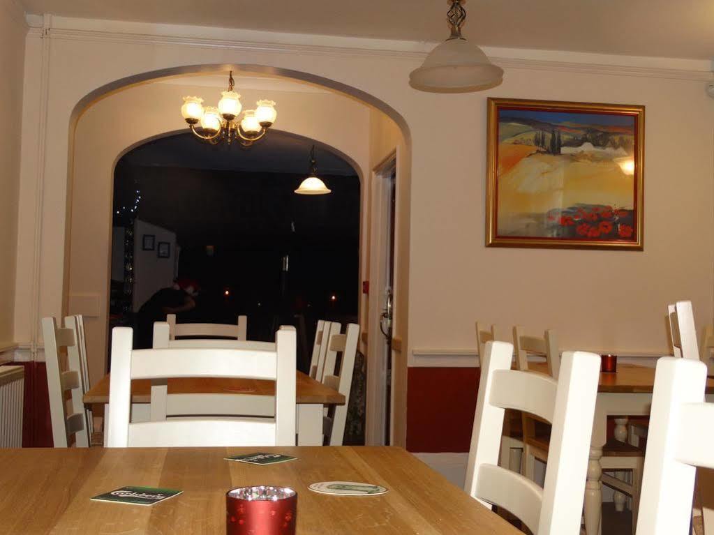 The Red Lion Hotel Oakford Екстер'єр фото